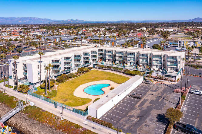 2901 Peninsula Road, Unit 245 Oxnard, CA 93035 - Photo 30 of 42 Were end unit!