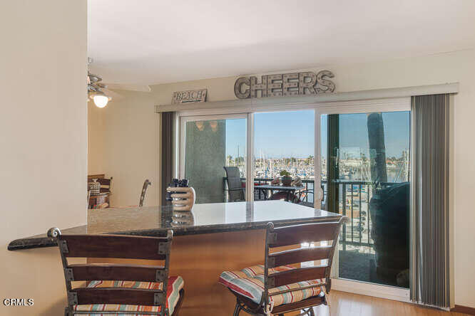 2901 Peninsula Road, Unit 245 Oxnard, CA 93035 - Photo 7 of 42 Custom bar