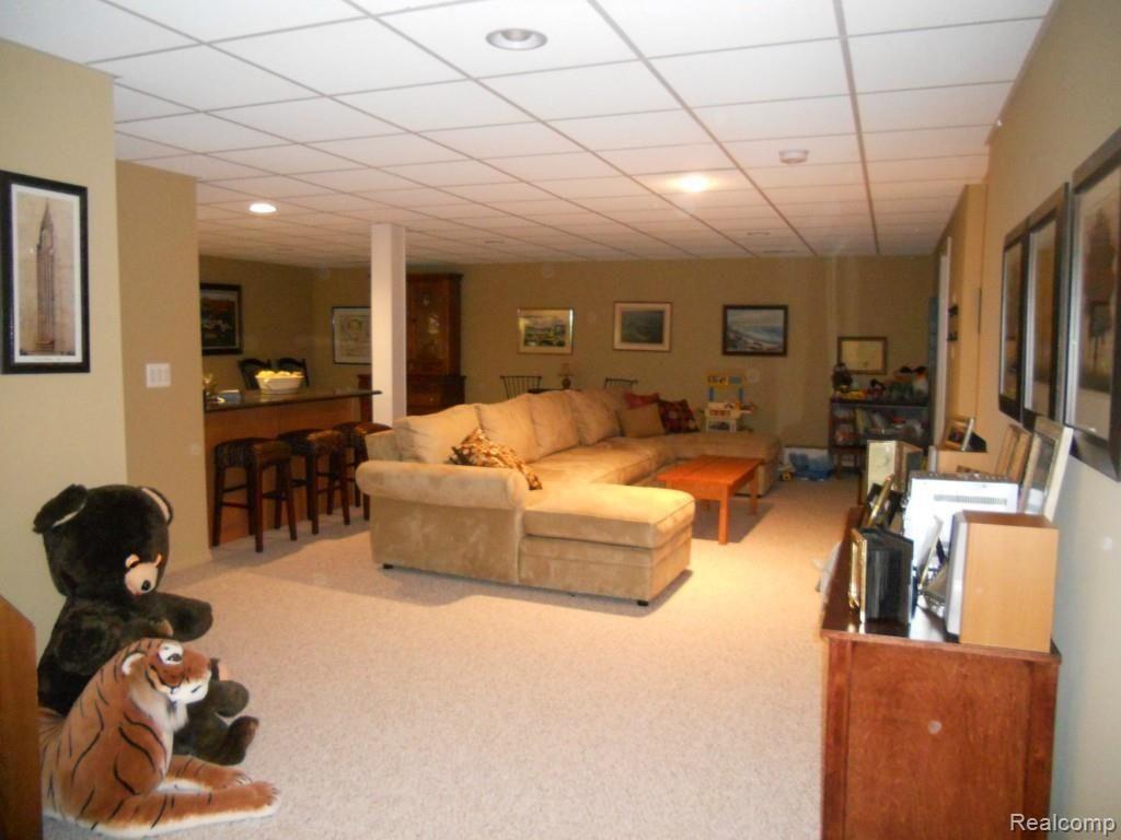 5140 Brecon Court Rochester, MI 48306 - Photo 22 of 28 DSCN1393.jpg