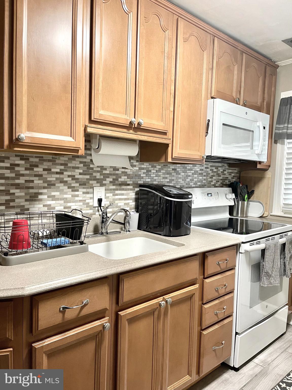 441 Westfield Road Dundalk, MD 21222 - Photo 6 of 22 Kitchen