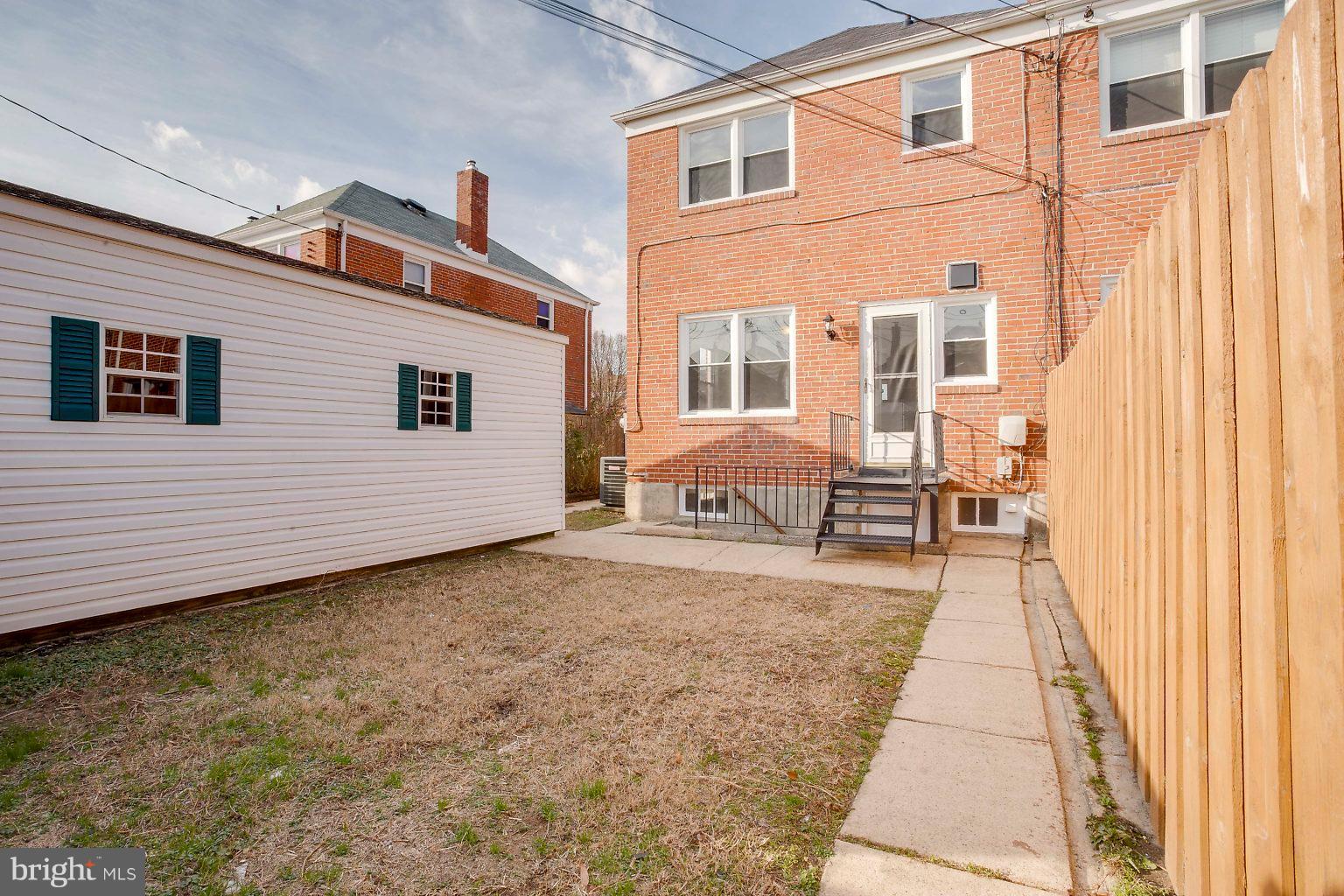 2156 Coralthorn Road Baltimore, MD 21220 - Photo 8 of 37