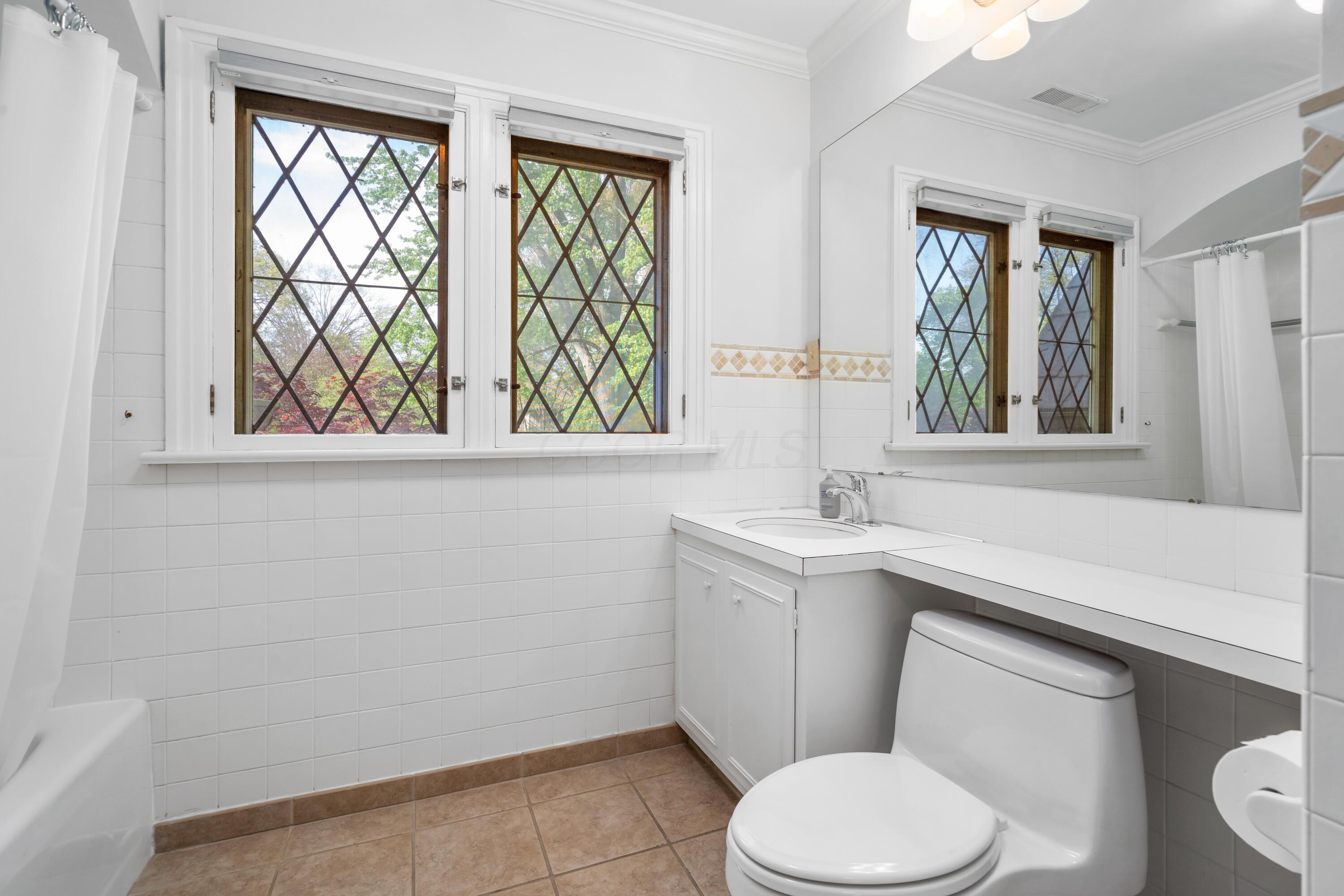 2389 Bryden Road Columbus, OH 43209 - Photo 51 of 90 DSC03346