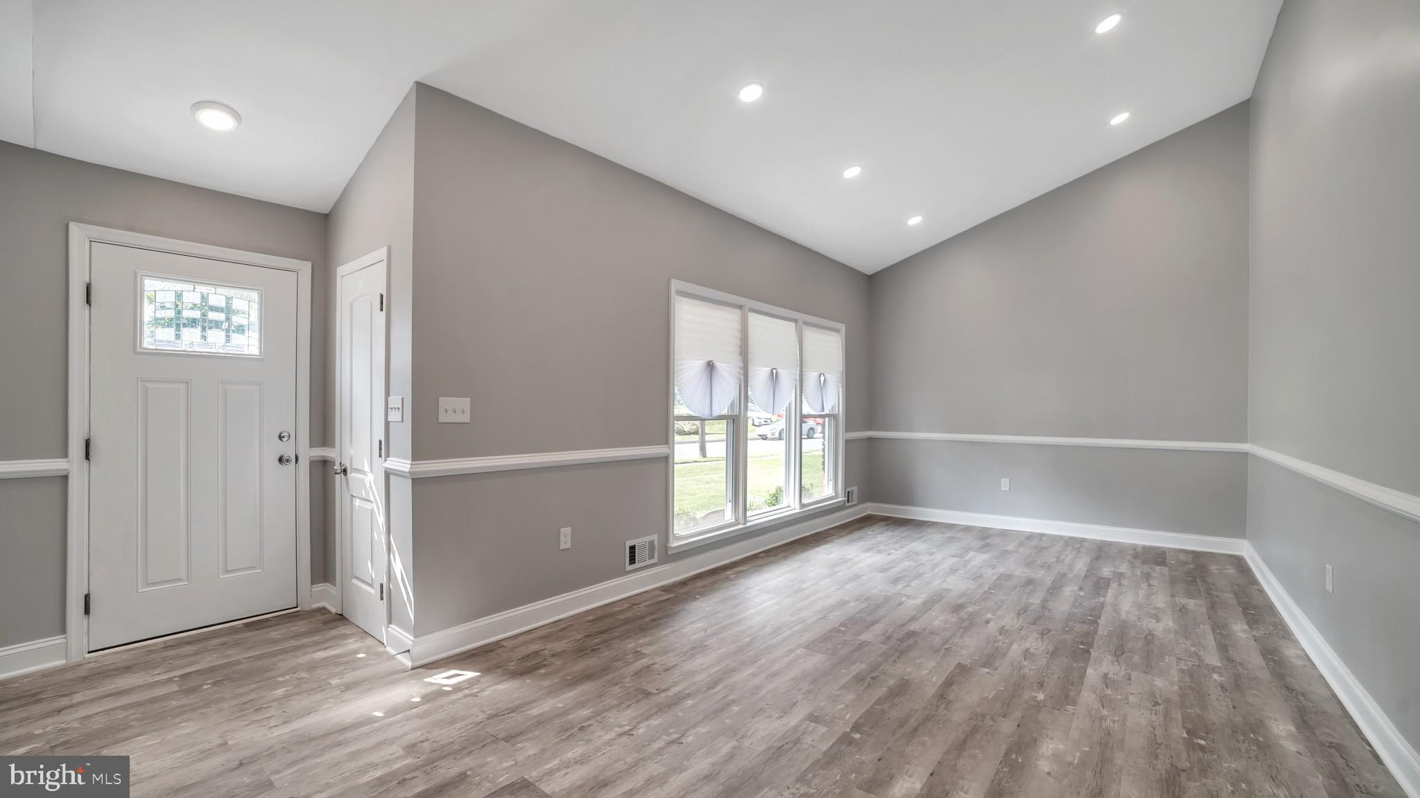 3106 Donna Road Baltimore, MD 21207 - Photo 3 of 29
