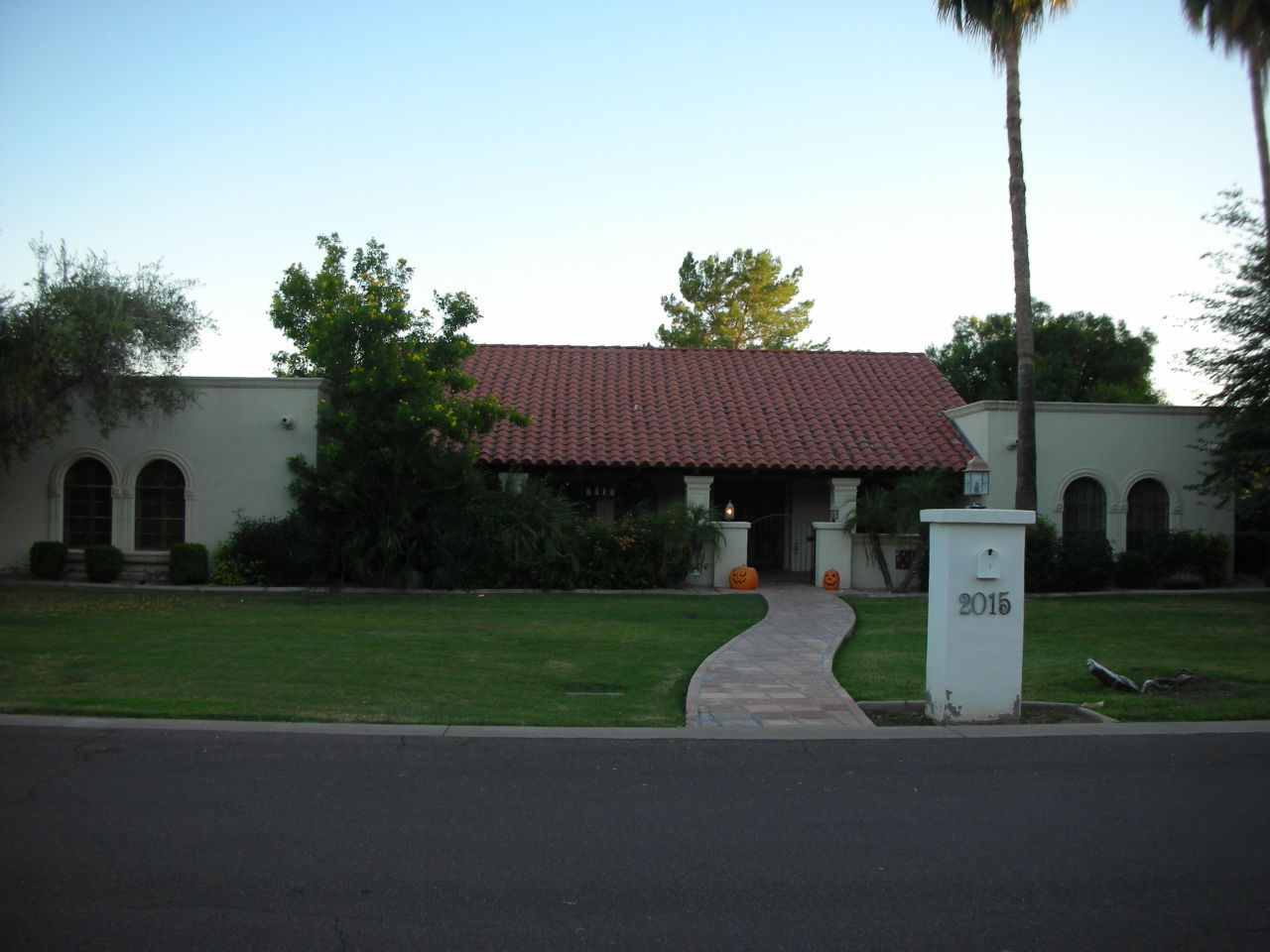 2015 East Ranch Road Tempe, AZ 85284 - Photo 1 of 50 Front of house
