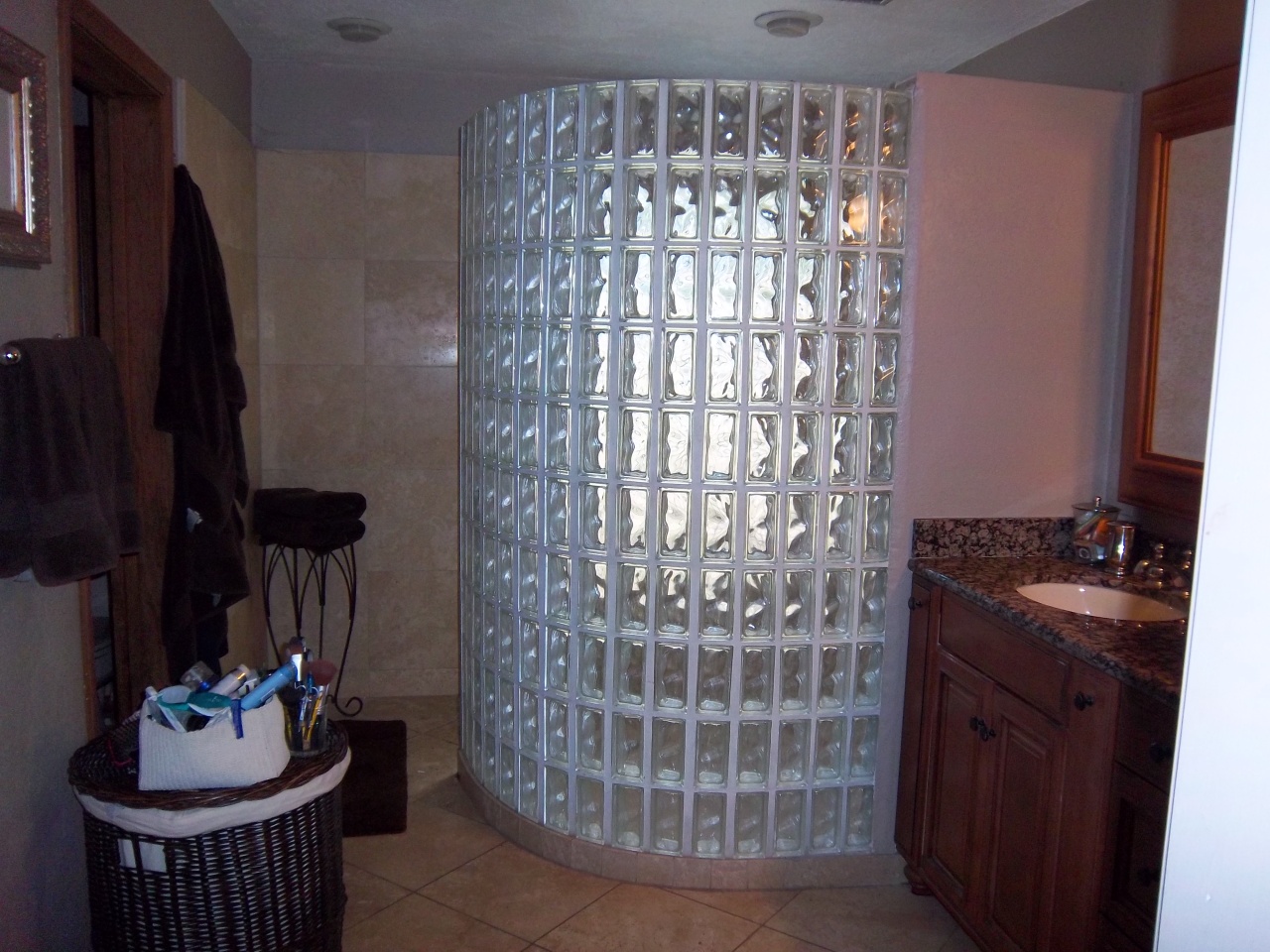 2015 East Ranch Road Tempe, AZ 85284 - Photo 36 of 50 master bath snail shower