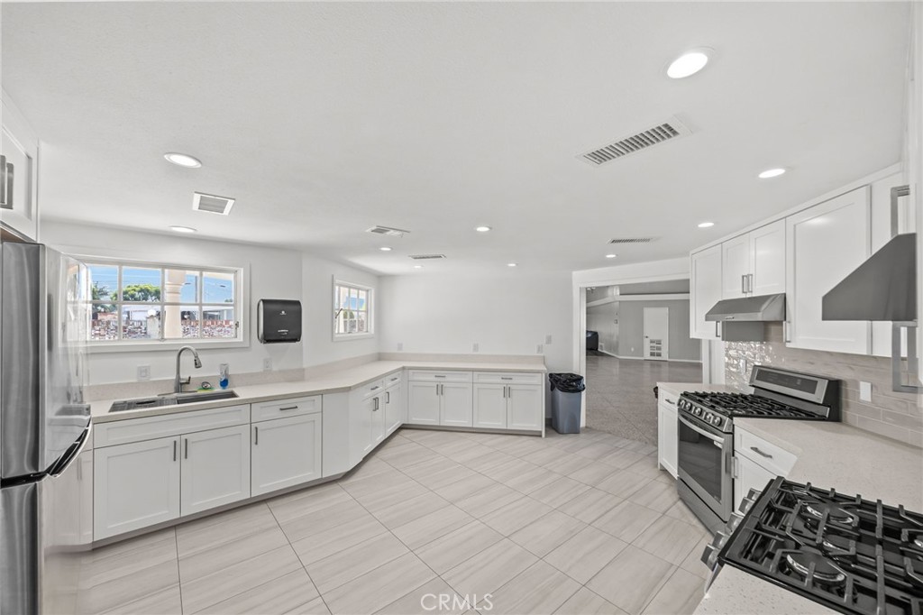 122 Colombo Lane, Unit 77 Tustin, CA 92780 - Photo 54 of 60