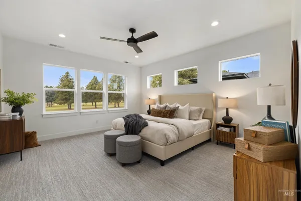 $799,900 | 611 North Hiltonhead Way, Eagle, ID 83616