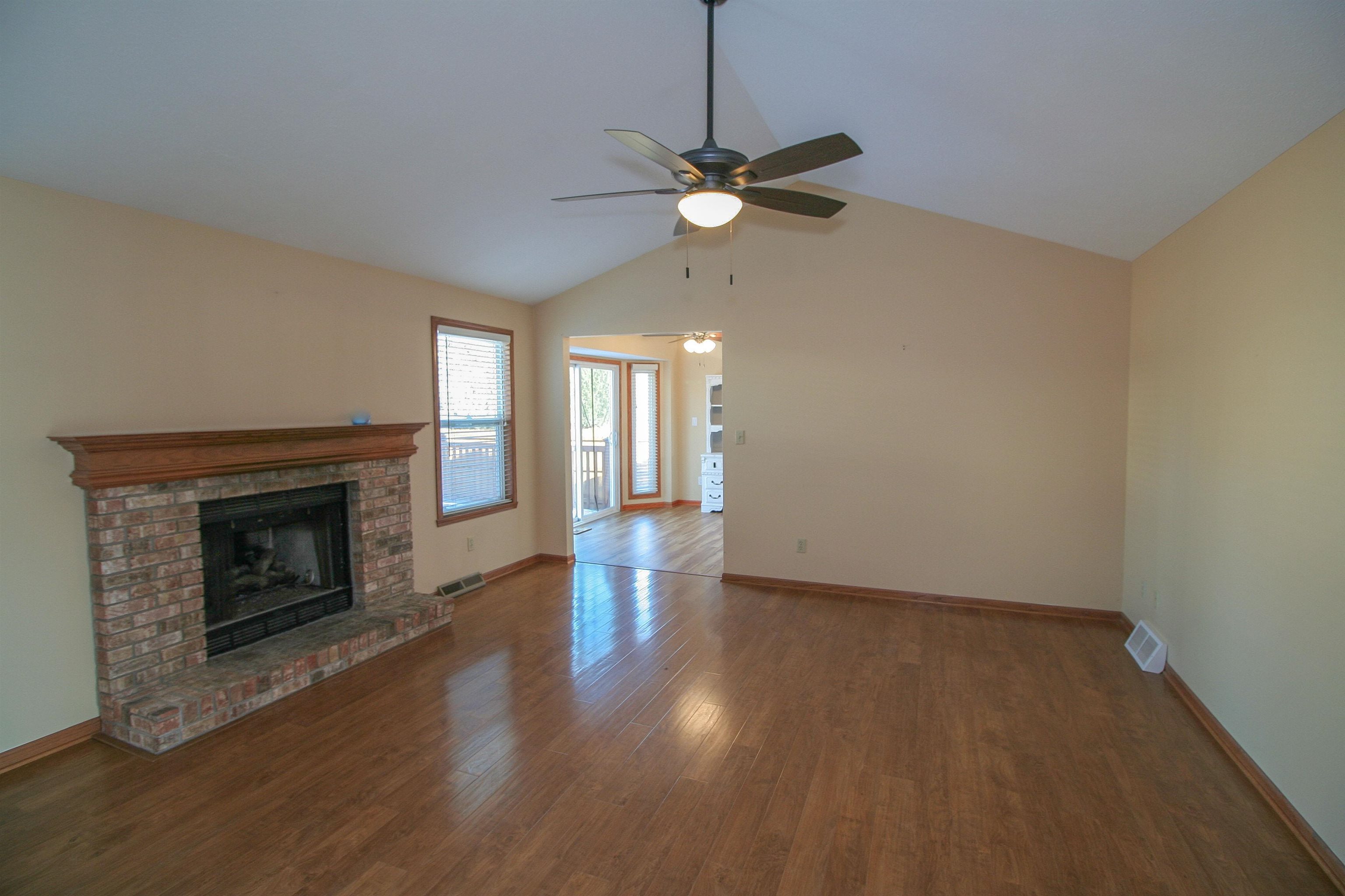 931 Brandy Bend Road Roscoe, IL 61073 - Photo 11 of 22 Gallery Image 11