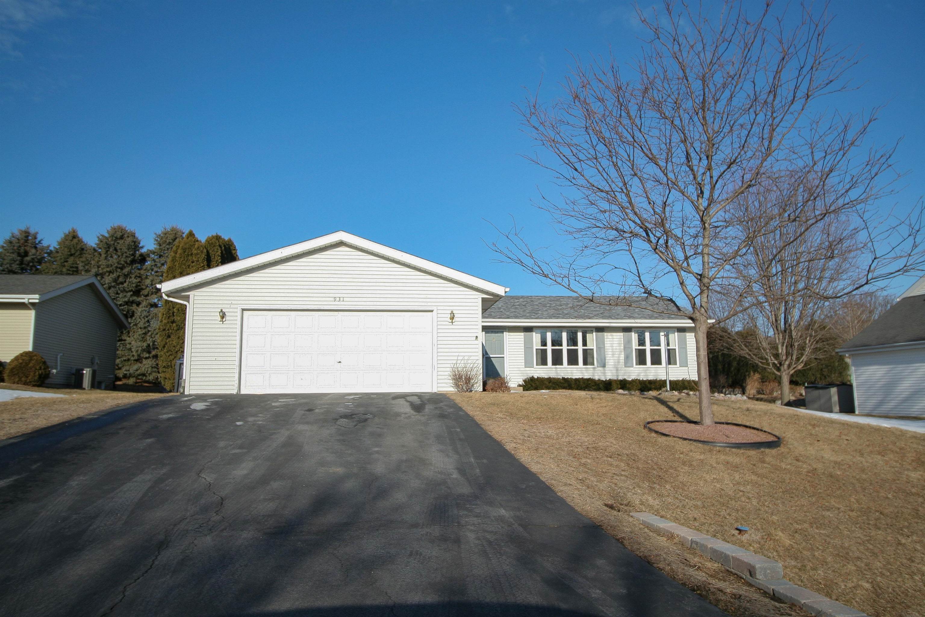 931 Brandy Bend Road Roscoe, IL 61073 - Photo 2 of 22 Gallery Image 2