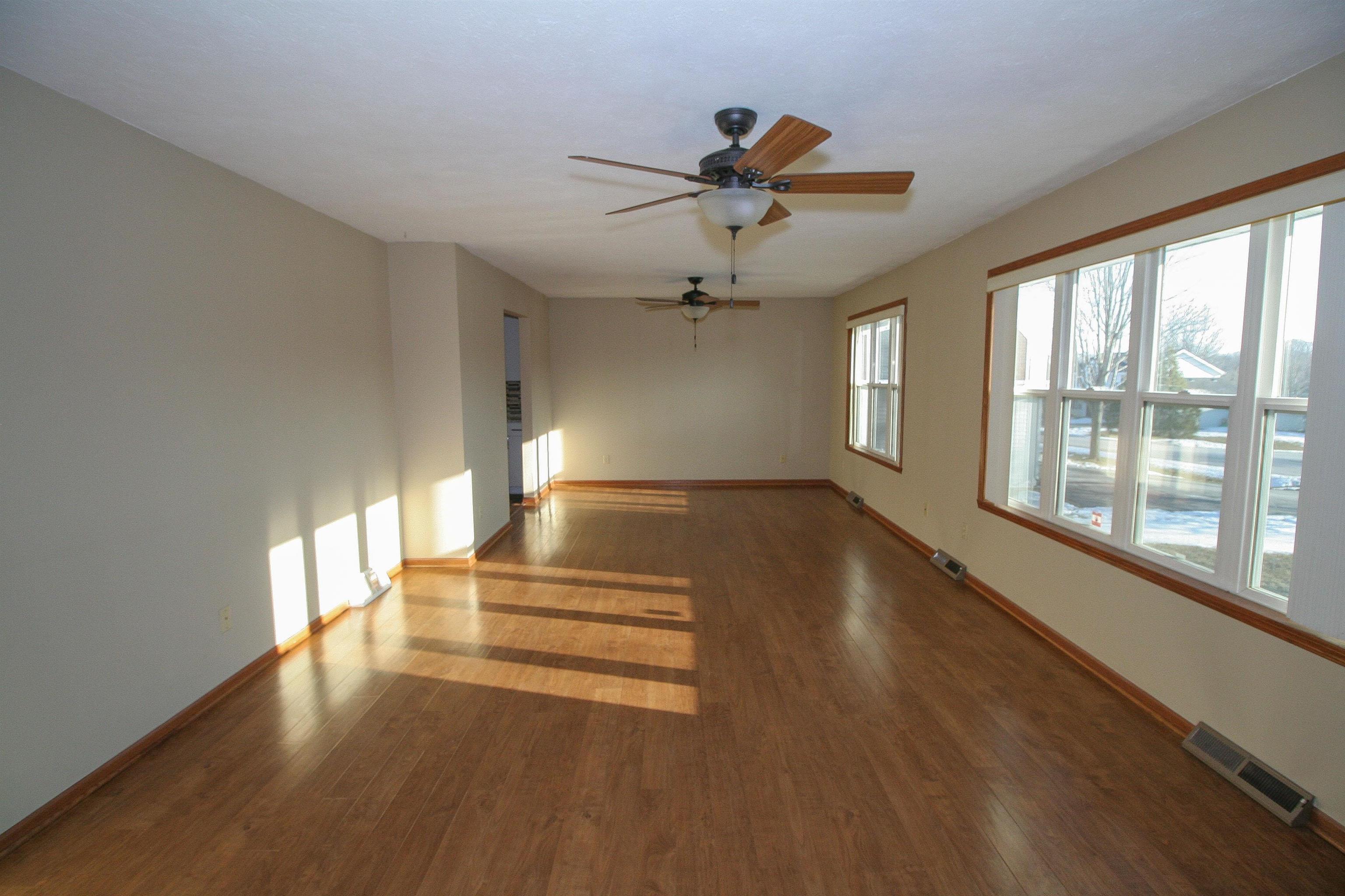 931 Brandy Bend Road Roscoe, IL 61073 - Photo 6 of 22 Gallery Image 6