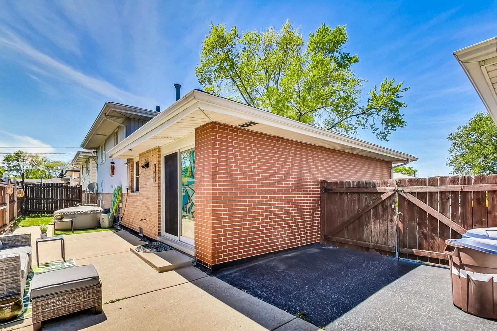 6611 Ridge Drive Chicago Ridge, IL 60415 - Photo 42 of 52 Gallery Image 42