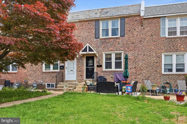 $250,000 | 231 North Bishop Avenue, Clifton Heights, PA 19018