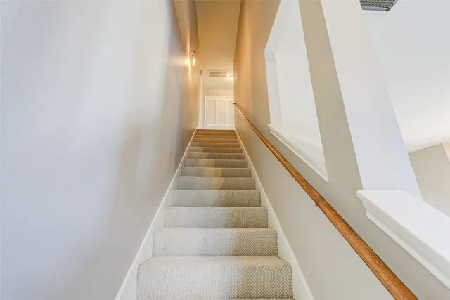 $2,300 | 3129 Dallas Street, Houston, TX 77003