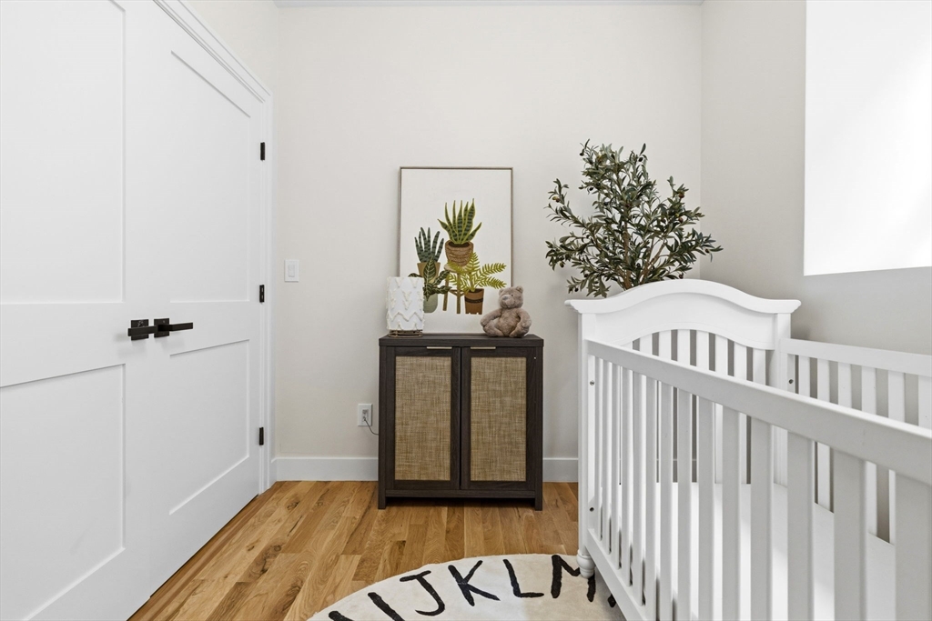34 Governor Winthrop Road, Unit 1 Somerville, MA 02145 - Photo 24 of 28