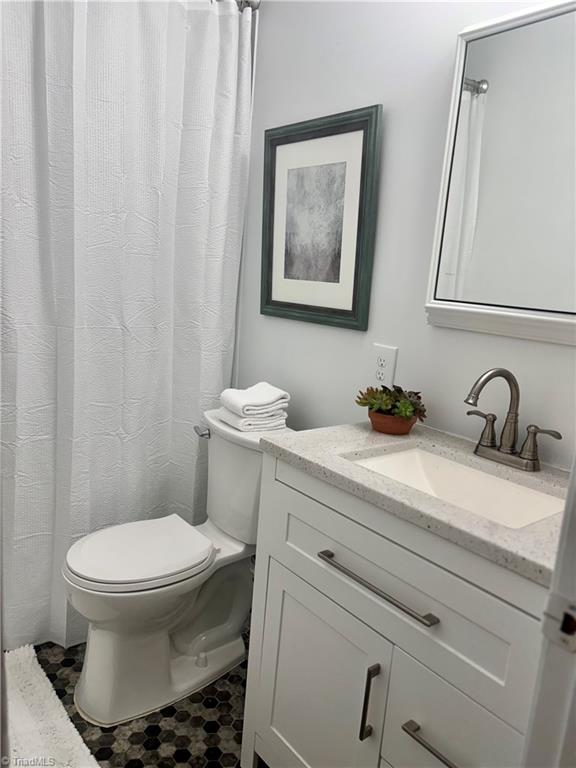 1202 Hobbs Road Greensboro, NC 27408 - Photo 18 of 36