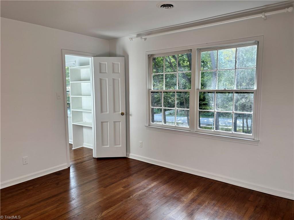 1202 Hobbs Road Greensboro, NC 27408 - Photo 22 of 36