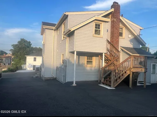 $3,750 | 80 Josephine Evaristo Avenue, Unit 1FL & BASEMENT, Greenwich, CT 06830