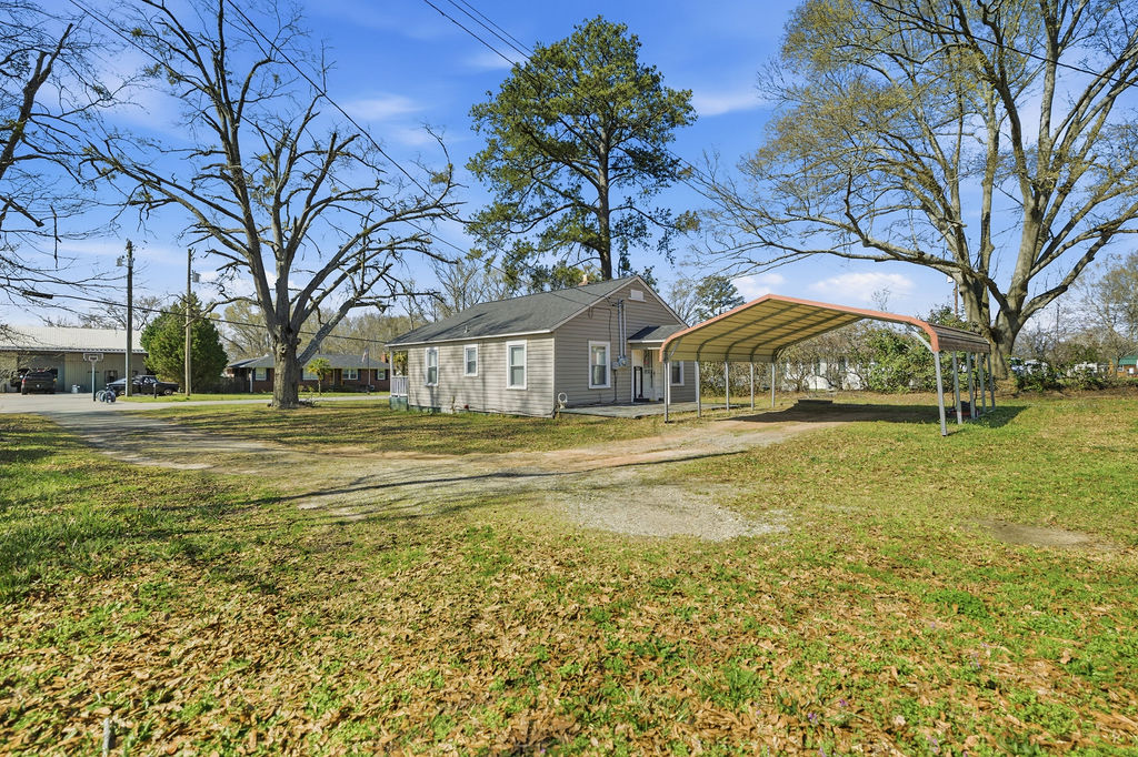 3212 Dixon Road Anderson, SC 29625 - Photo 20 of 23 This charming home features a convenient carport, offering shelter for your vehicles.