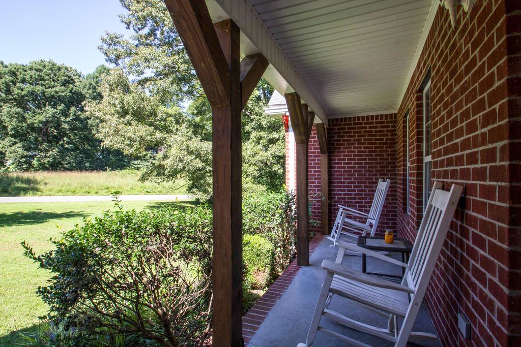 1162 Ridgecrest Drive Dickson, TN 37055 - Photo 2 of 22 Gallery Image 2