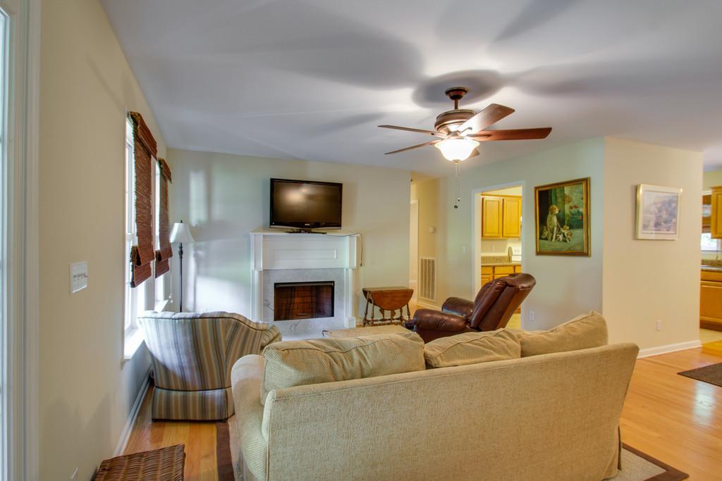 1162 Ridgecrest Drive Dickson, TN 37055 - Photo 3 of 22 Gallery Image 3