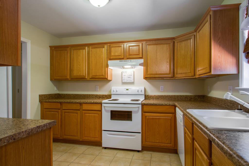 1162 Ridgecrest Drive Dickson, TN 37055 - Photo 8 of 22 Gallery Image 8