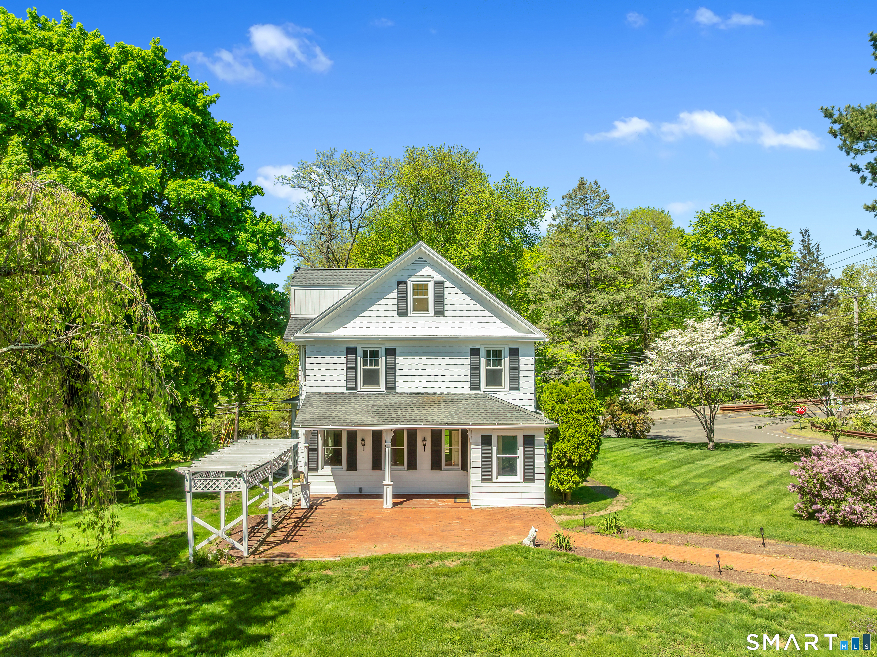 286 Daniels Farm Road Trumbull, CT 06611 - Photo 31 of 35