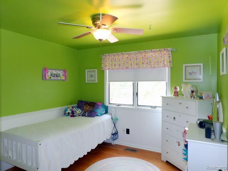 26426 Inkster Road Flat Rock, MI 48134 - Photo 45 of 56 102_4956.JPG