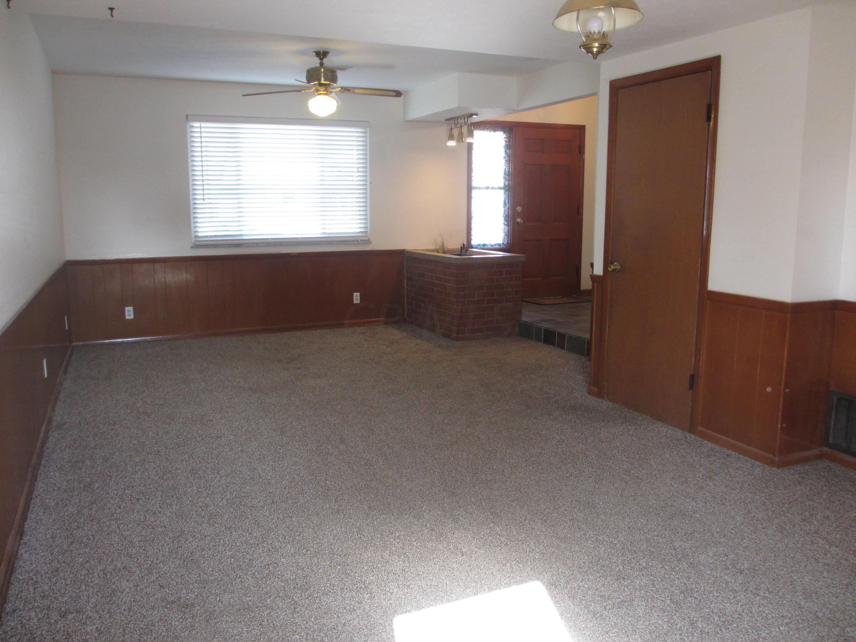 5446 Redwood Road Columbus, OH 43229 - Photo 6 of 30 Gallery Image 6