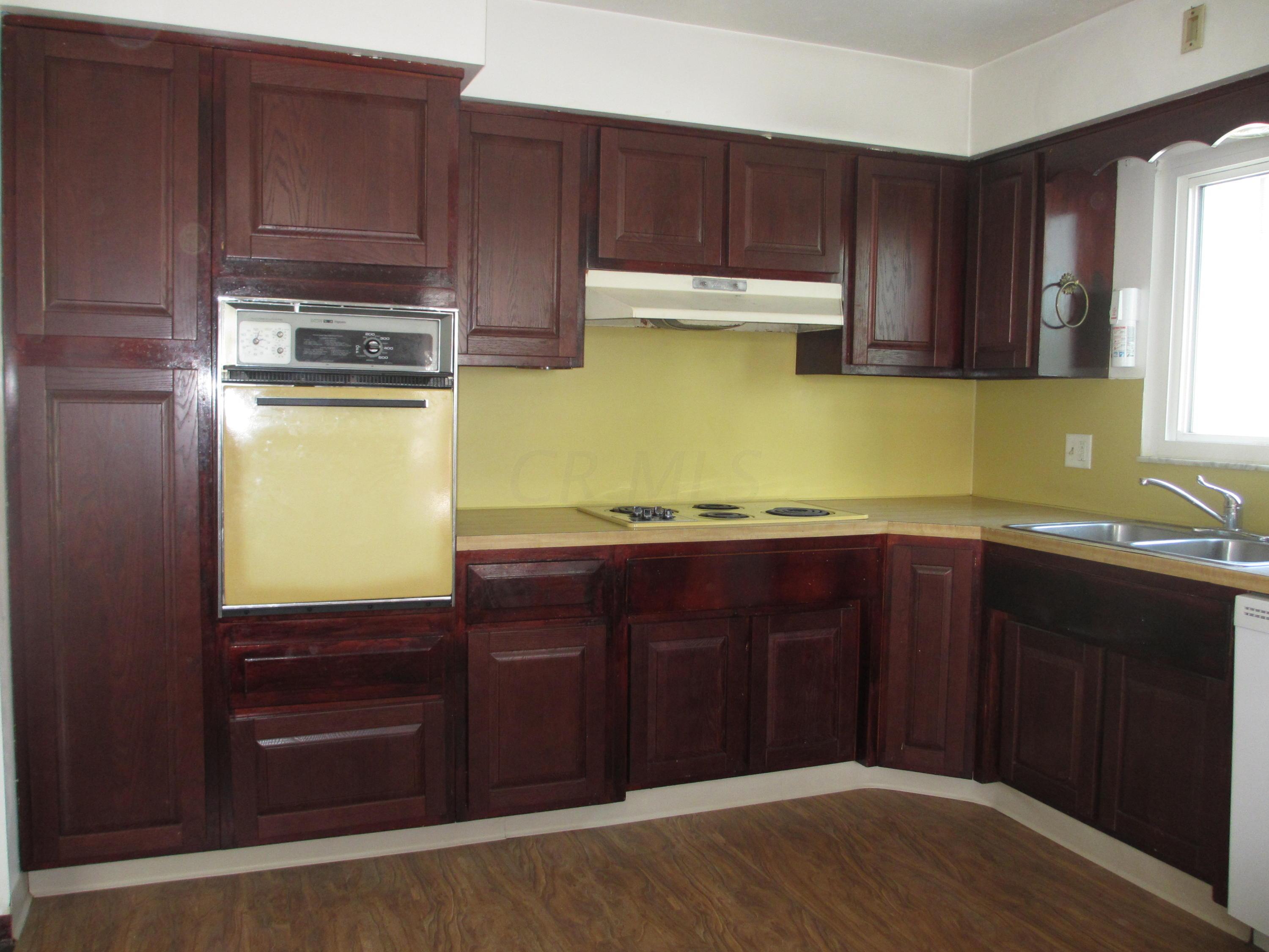 5446 Redwood Road Columbus, OH 43229 - Photo 10 of 30 Gallery Image 10
