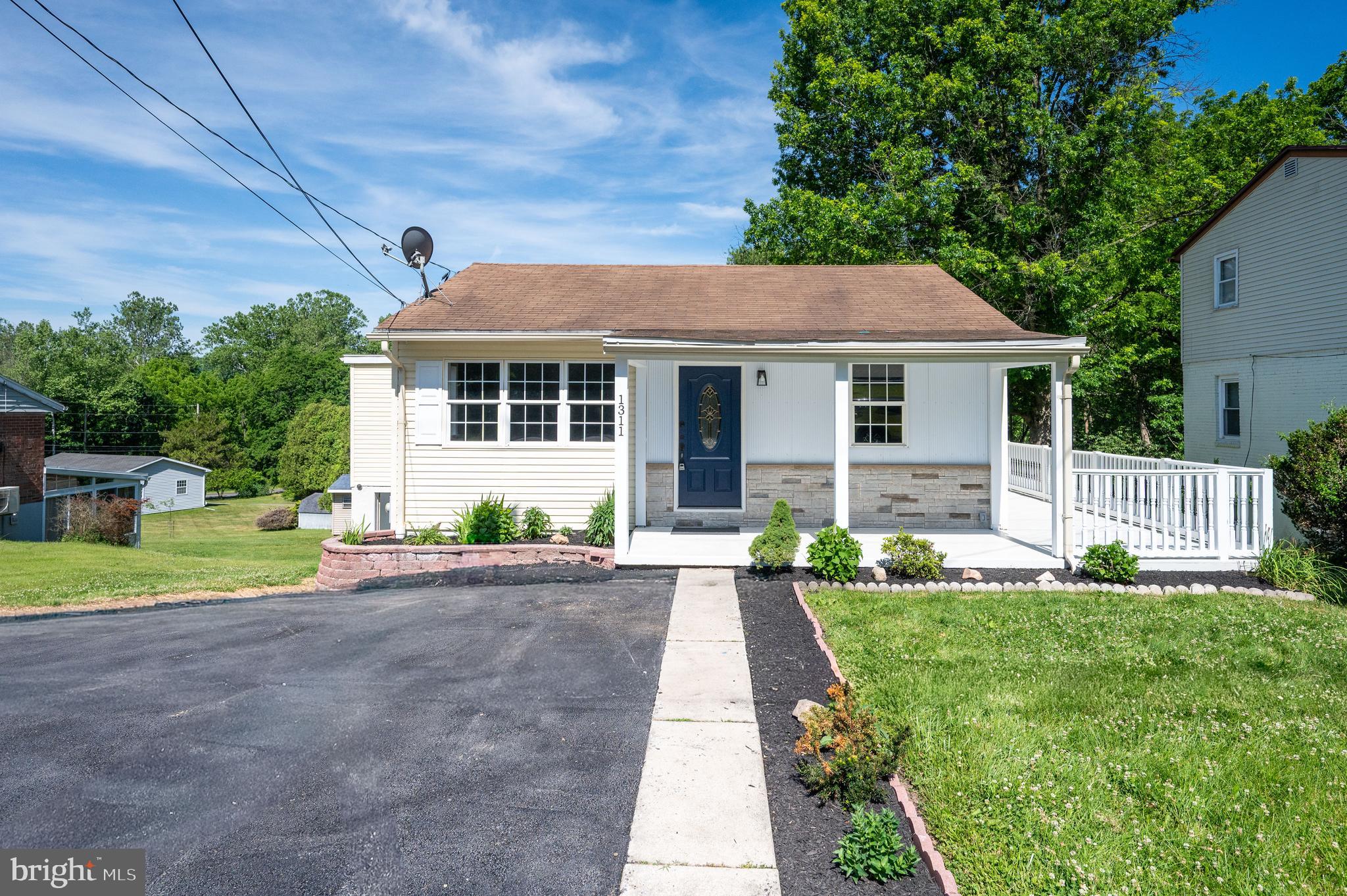 1311 Butter Lane Reading, PA 19606 - Photo 3 of 38