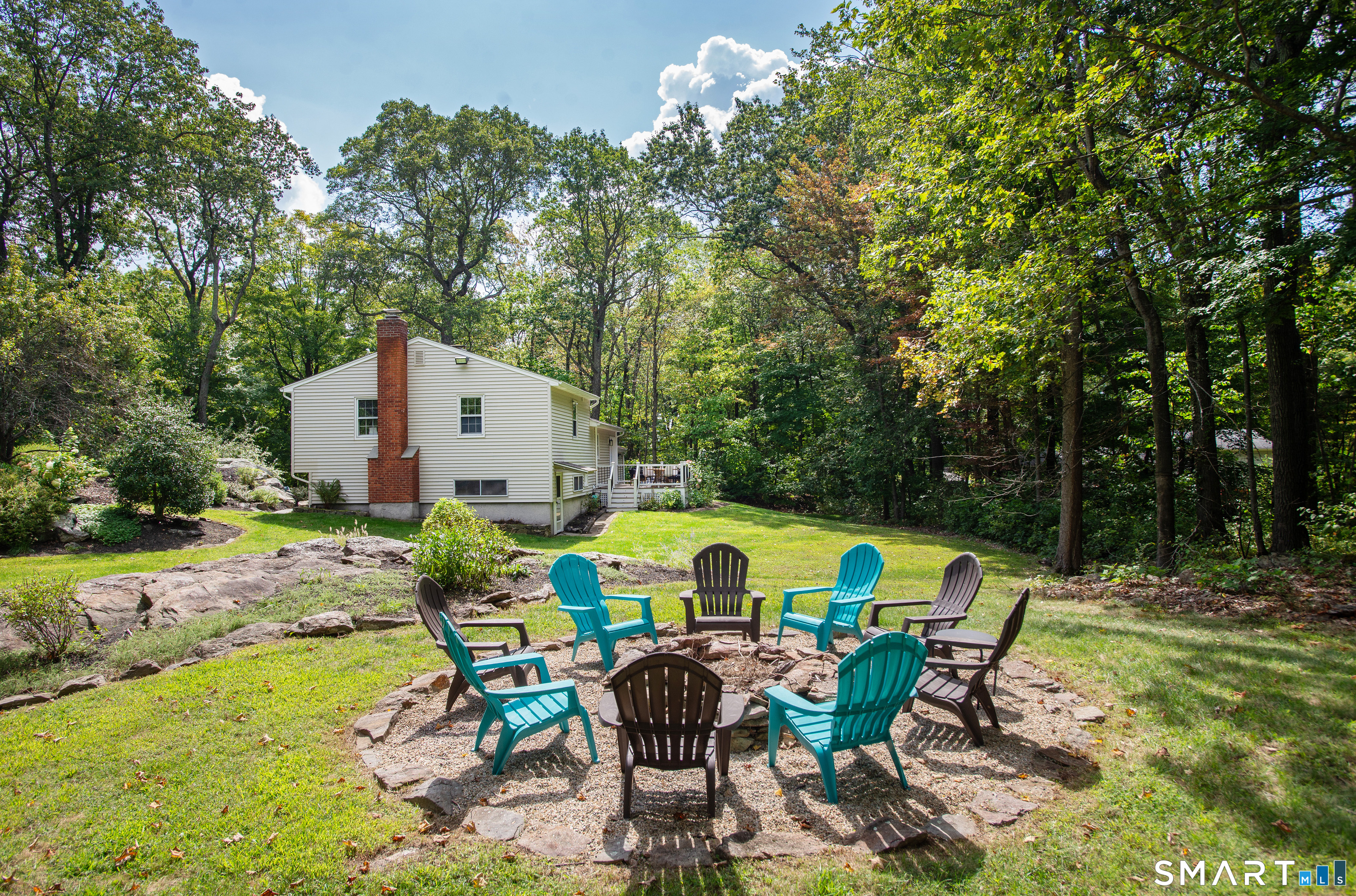 153 Bob Hill Road Ridgefield, CT 06877 - Photo 4 of 36