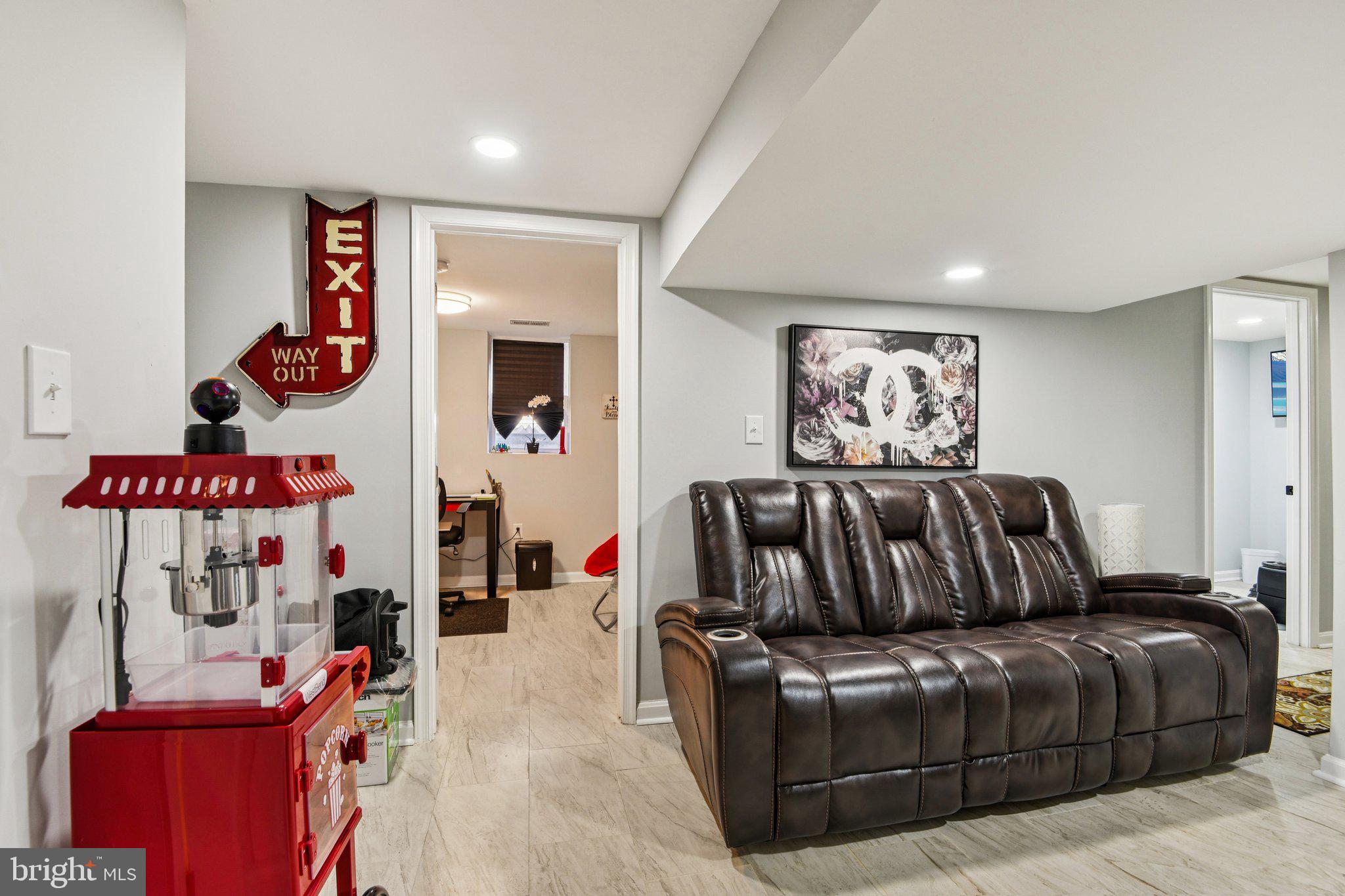 7004 Arion Road Baltimore, MD 21234 - Photo 33 of 43 a living room with furniture