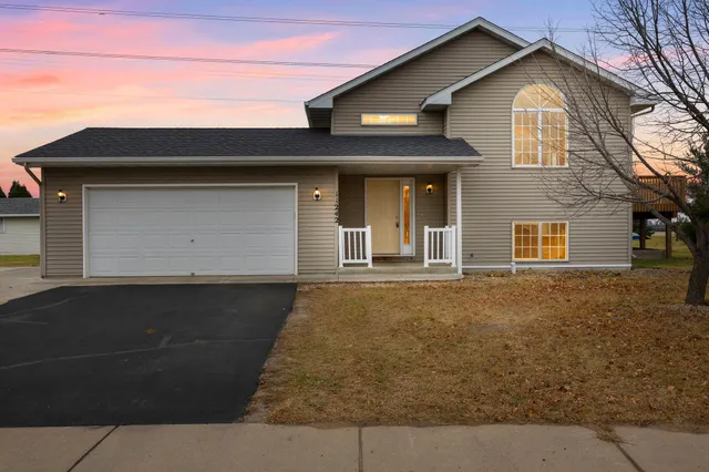 $314,900 | 11242 Laura Circle, Becker, MN 55308