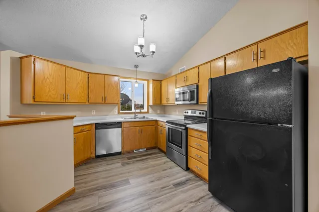 $314,900 | 11242 Laura Circle, Becker, MN 55308