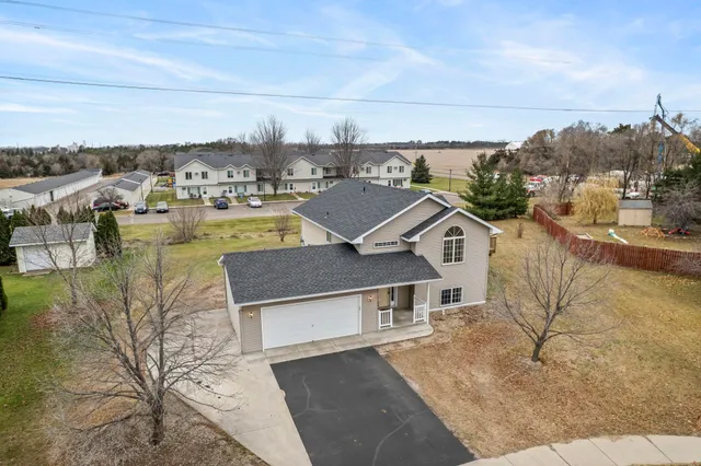 $314,900 | 11242 Laura Circle, Becker, MN 55308
