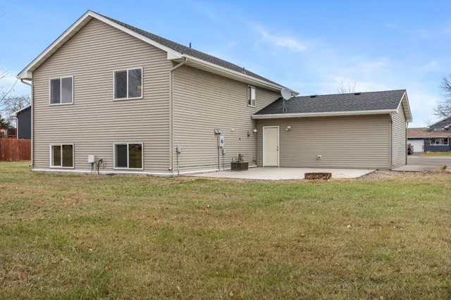 $314,900 | 11242 Laura Circle, Becker, MN 55308