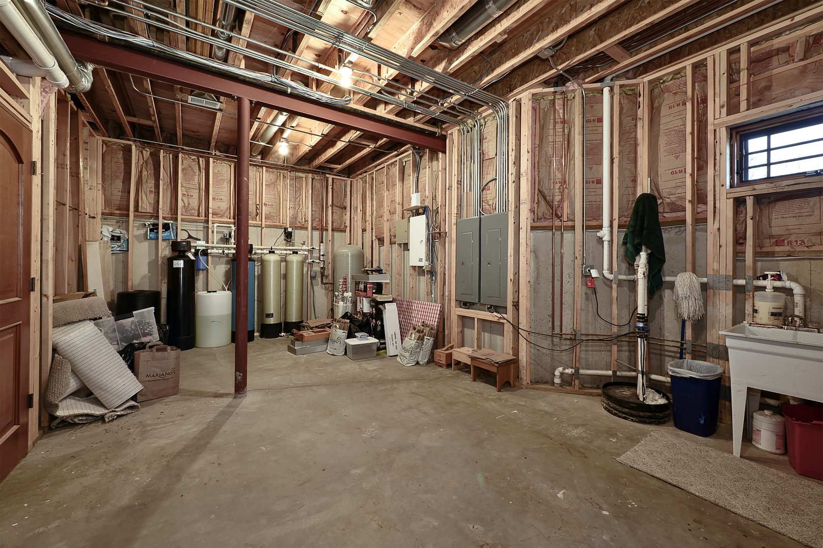 10 Carnoustie Lane Inverness, IL 60067 - Photo 36 of 44 a view of a room with gym equipment
