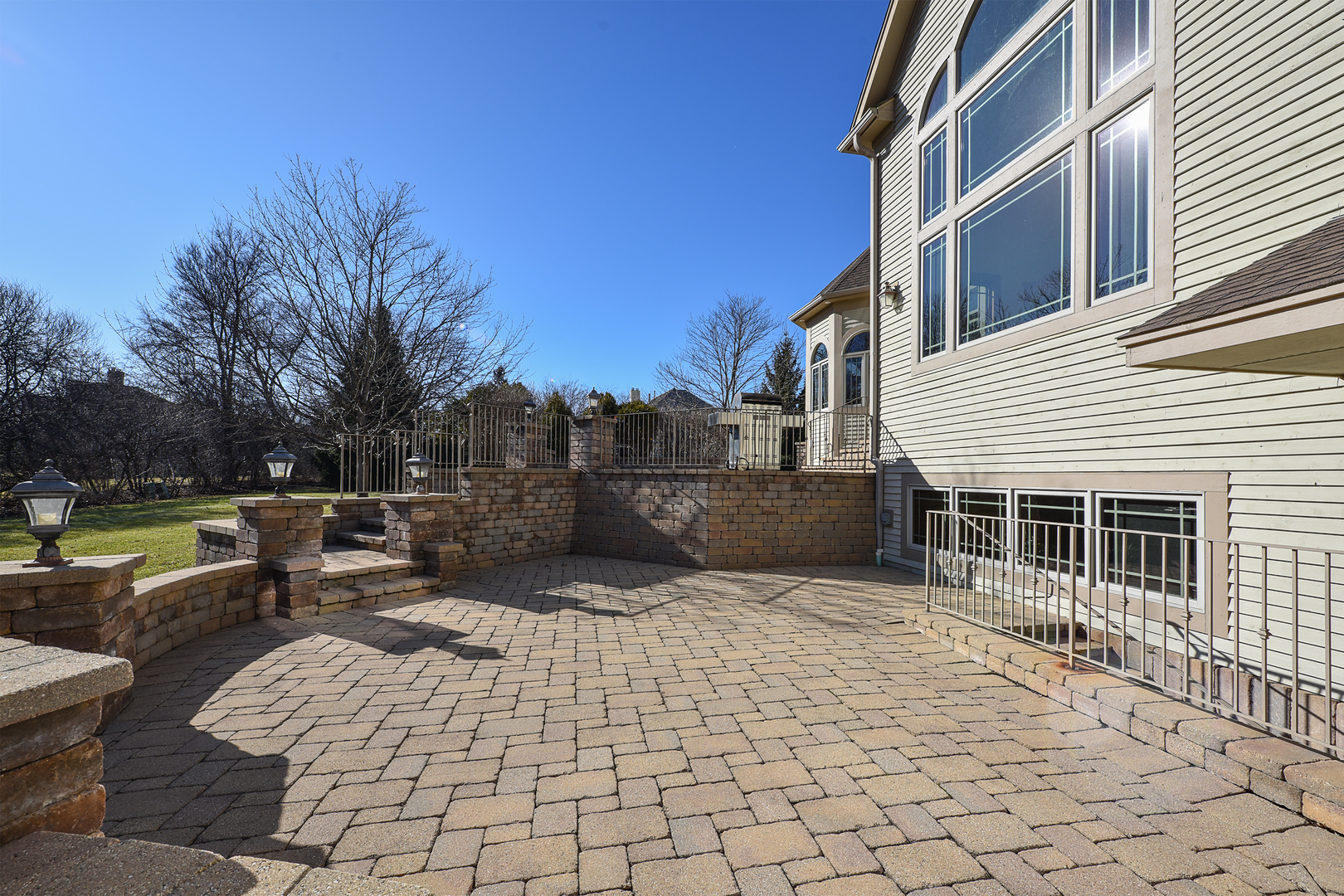 10 Carnoustie Lane Inverness, IL 60067 - Photo 39 of 44 a view of roof with sitting area