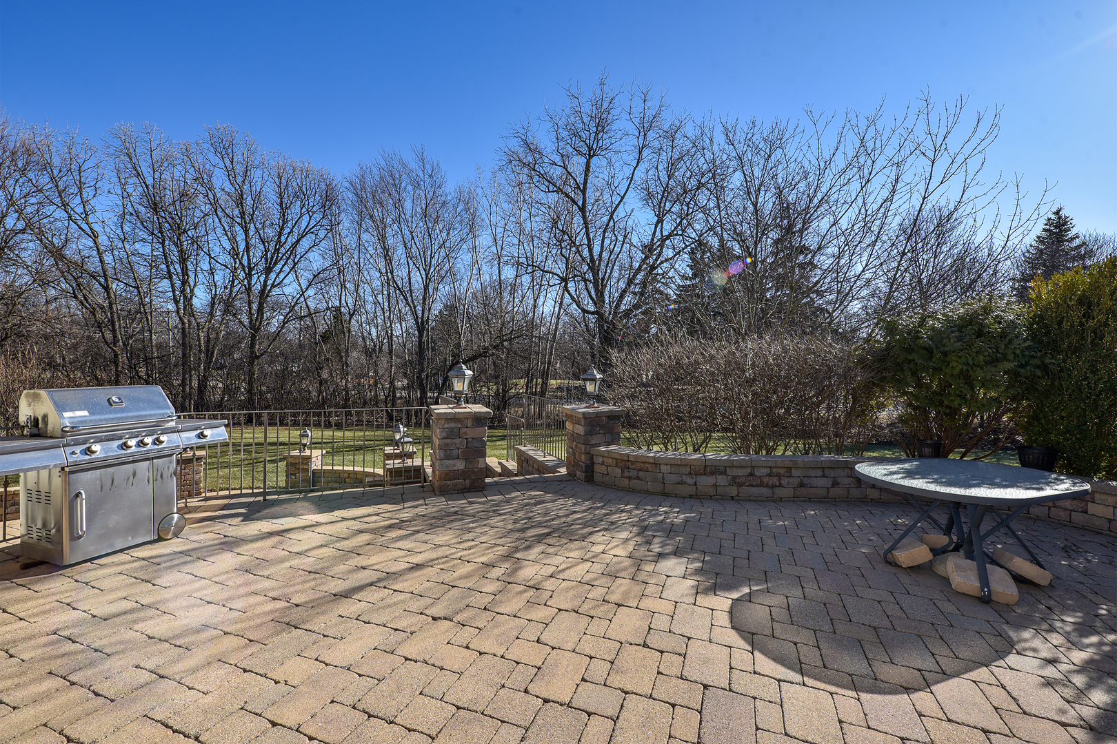 10 Carnoustie Lane Inverness, IL 60067 - Photo 41 of 44 a view of a backyard with sitting area