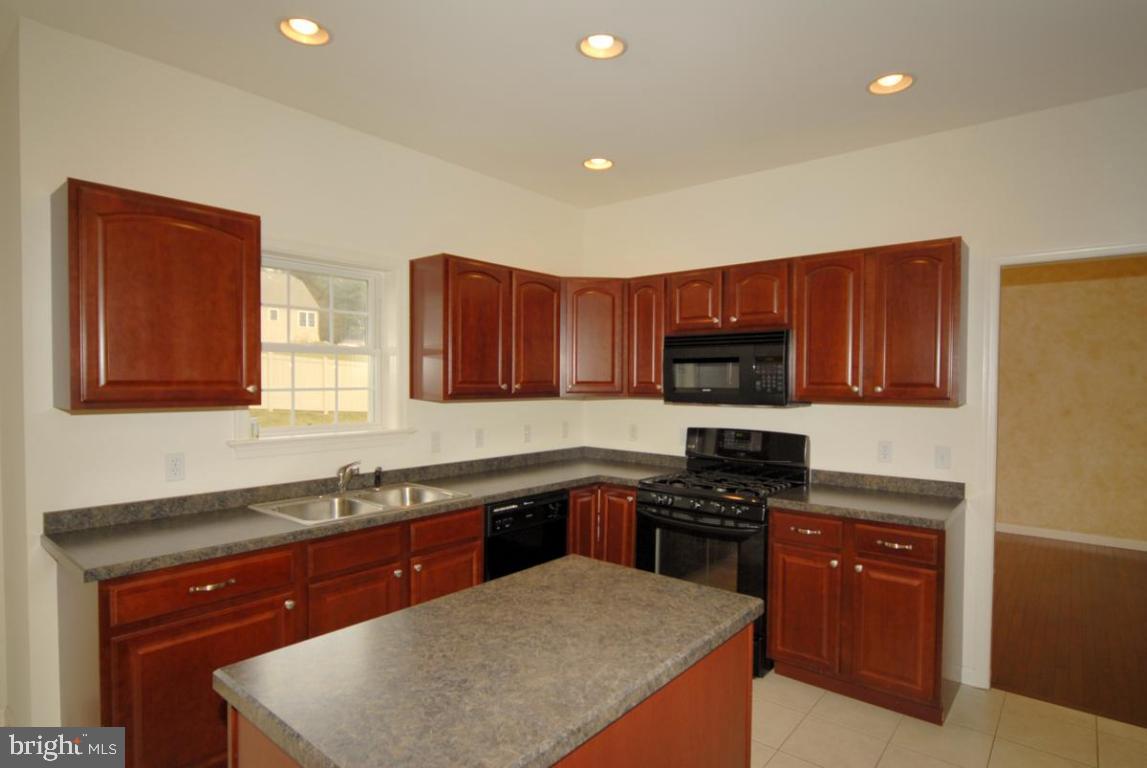 3731 Concordia Road Columbia, PA 17512 - Photo 3 of 8 Gallery Image 3