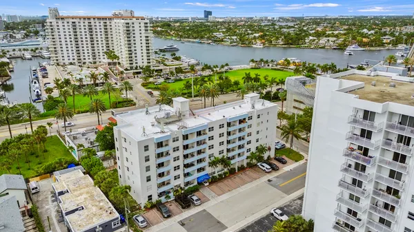 $4,300 | 2900 Banyan Street, Unit 601, Fort Lauderdale, FL 33316