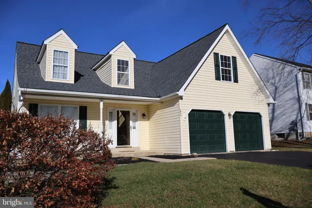 $499,900 | 1033 Glen Manor Drive, Quakertown, PA 18951