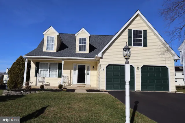 $499,900 | 1033 Glen Manor Drive, Quakertown, PA 18951