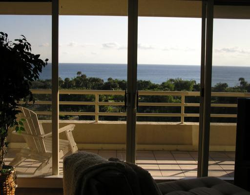 4101 North Ocean Boulevard, Unit D708 Boca Raton, FL 33431 - Photo 3 of 3 Living Room