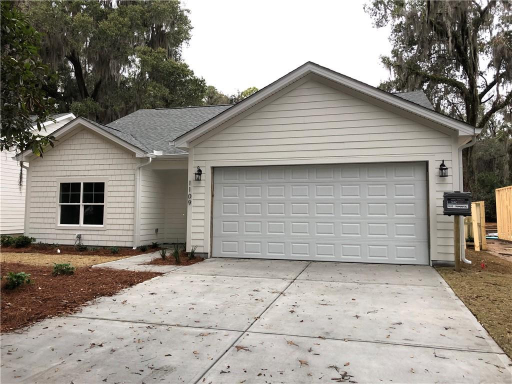 1109 Fairway Road Brunswick, GA 31525 - Photo 1 of 1 Gallery Image 1