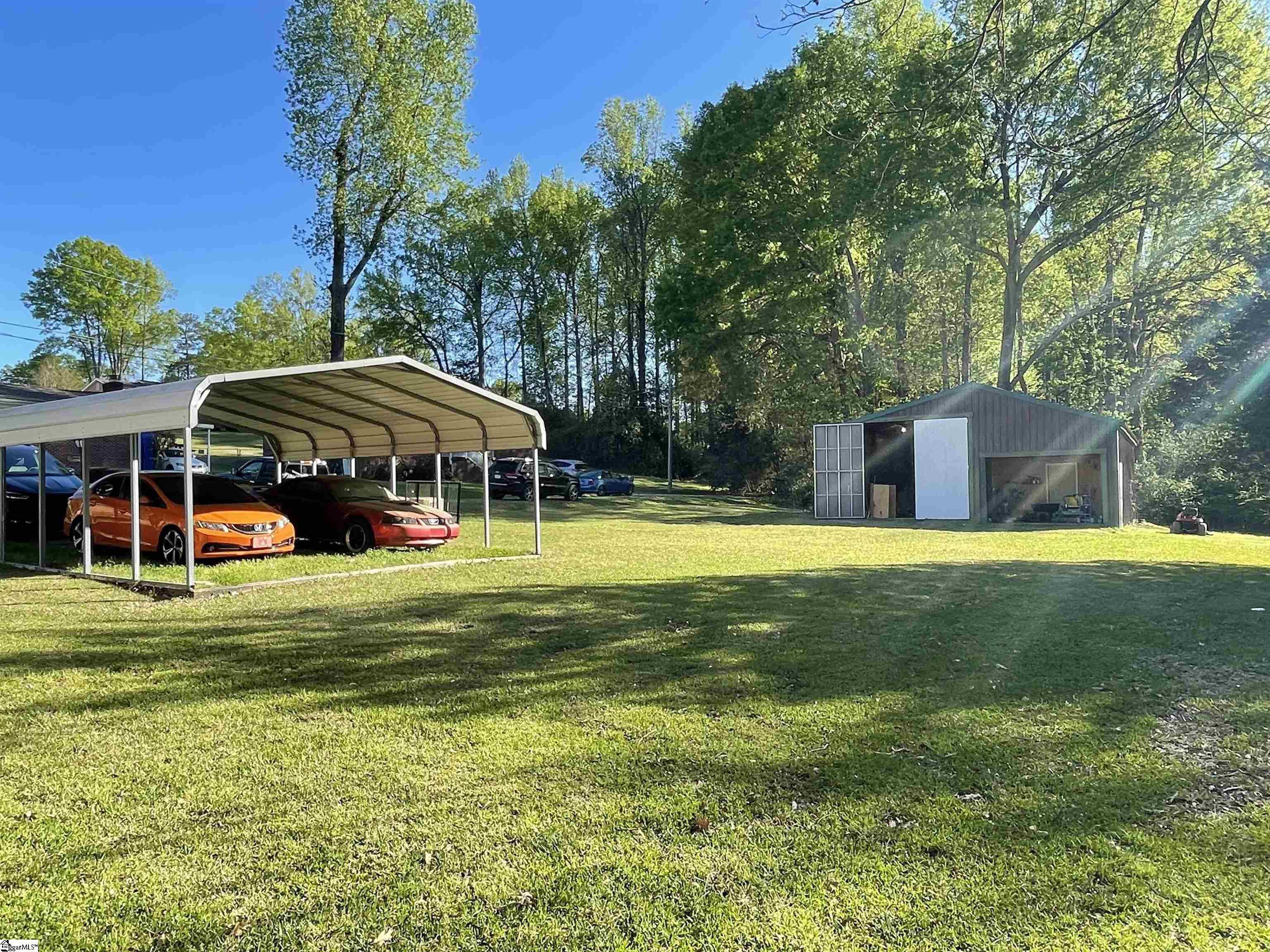 104 Fred Street Clinton, SC 29325 - Photo 7 of 32