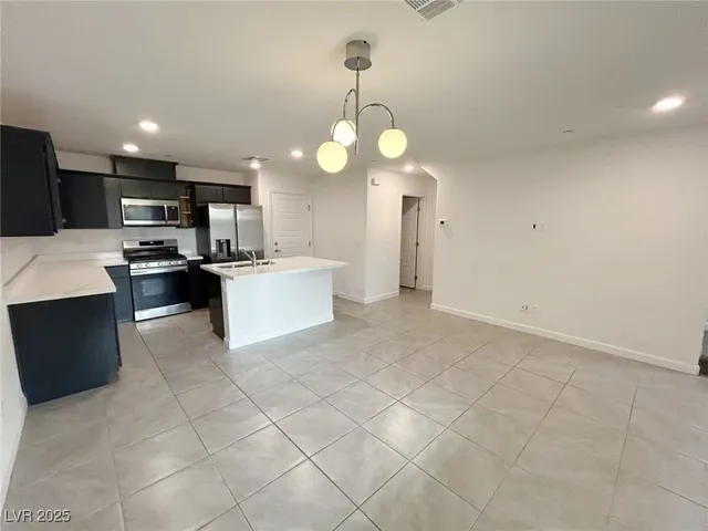 $1,995 | 3447 Grecian Queen Avenue, Las Vegas, NV 89106