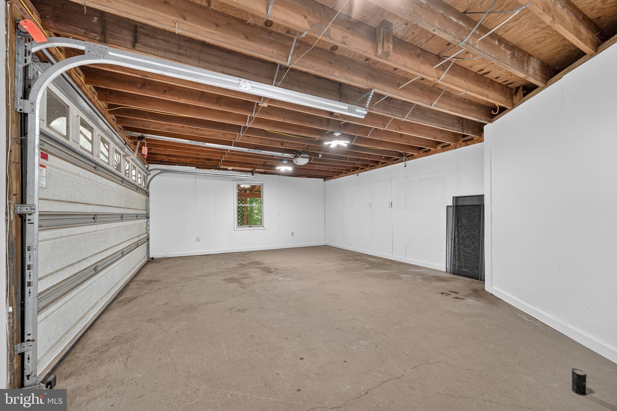 10800 Park Road Lorton, VA 22079 - Photo 43 of 49 2-Car Oversized Garage