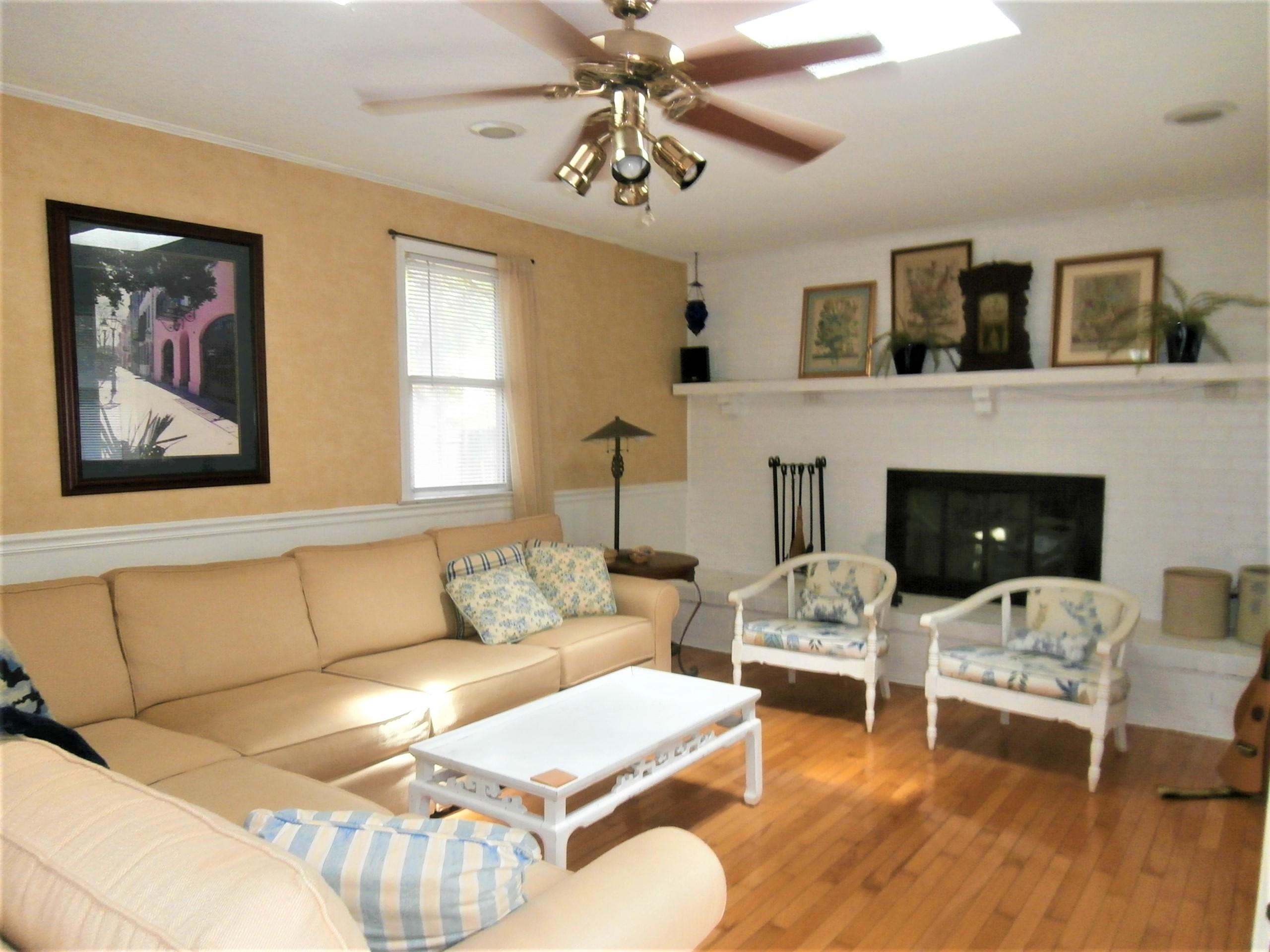 1142 Rosemead Road Mount Pleasant, SC 29464 - Photo 17 of 36 Rosmead interior (10)
