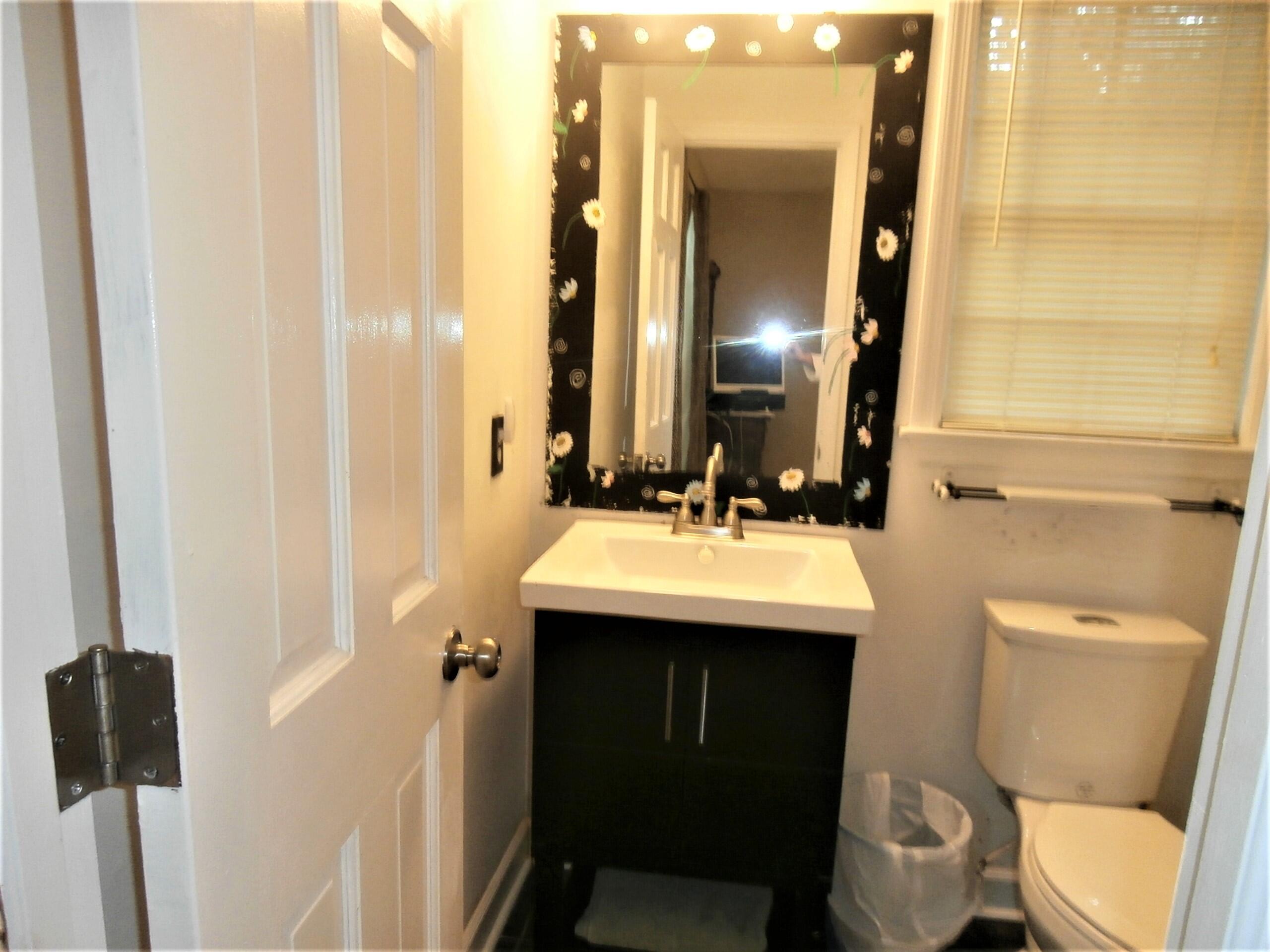1142 Rosemead Road Mount Pleasant, SC 29464 - Photo 26 of 36 Rosmead interior (22)